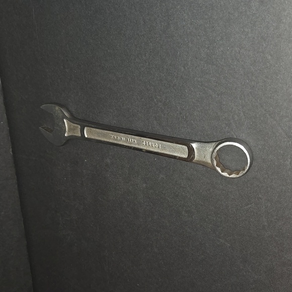 EARLY VINTAGE NEW BRITAIN NDF-68 1" COMBINATION WRENCH - Picture 10 of 11